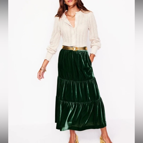 Boden Dresses & Skirts - Boden Green Viv Velvet Tiered Maxi Skirt